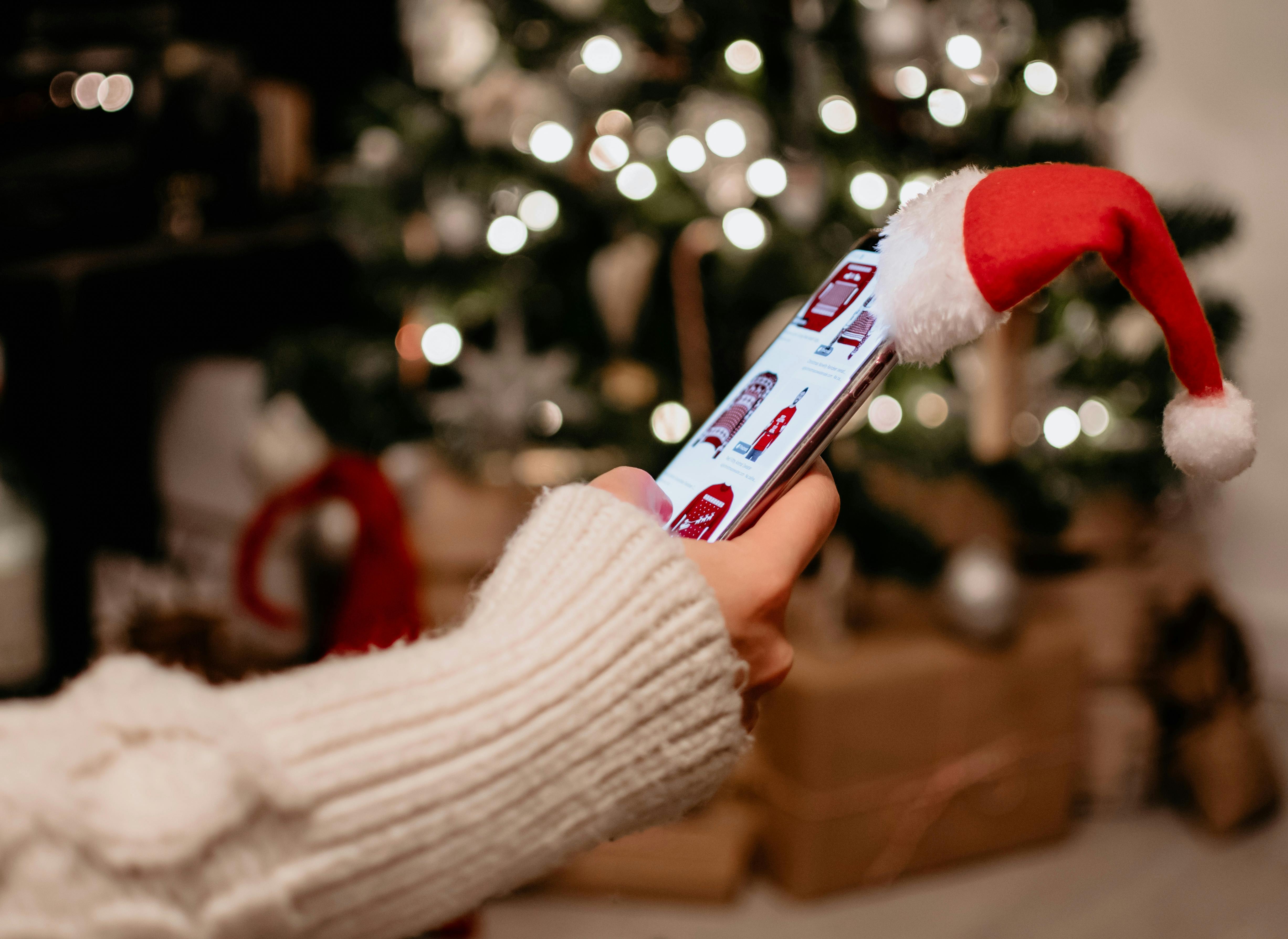 How to Turn Holiday Shoppers into Long-term Customers